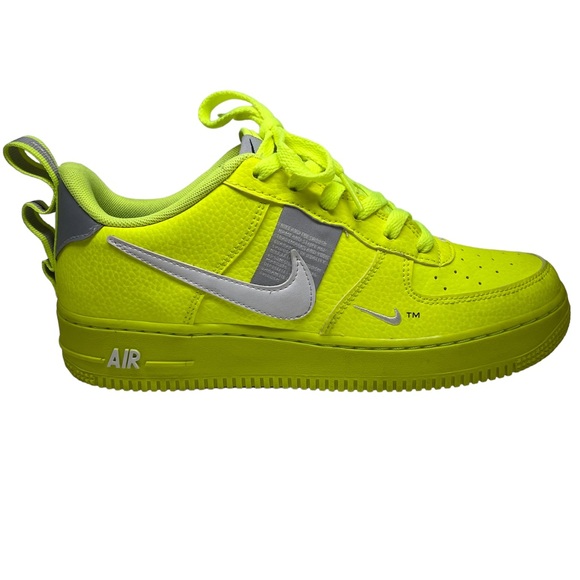 Nike Air Force 1 Low ‘07 LV8 GS Utility - Picture 6 of 12